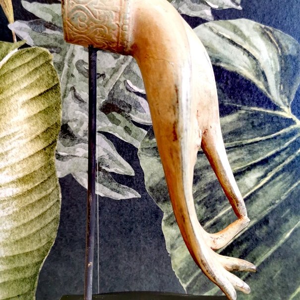 Main de Bouddha en Bronze oxydé, profil droit © Terre de Nuances